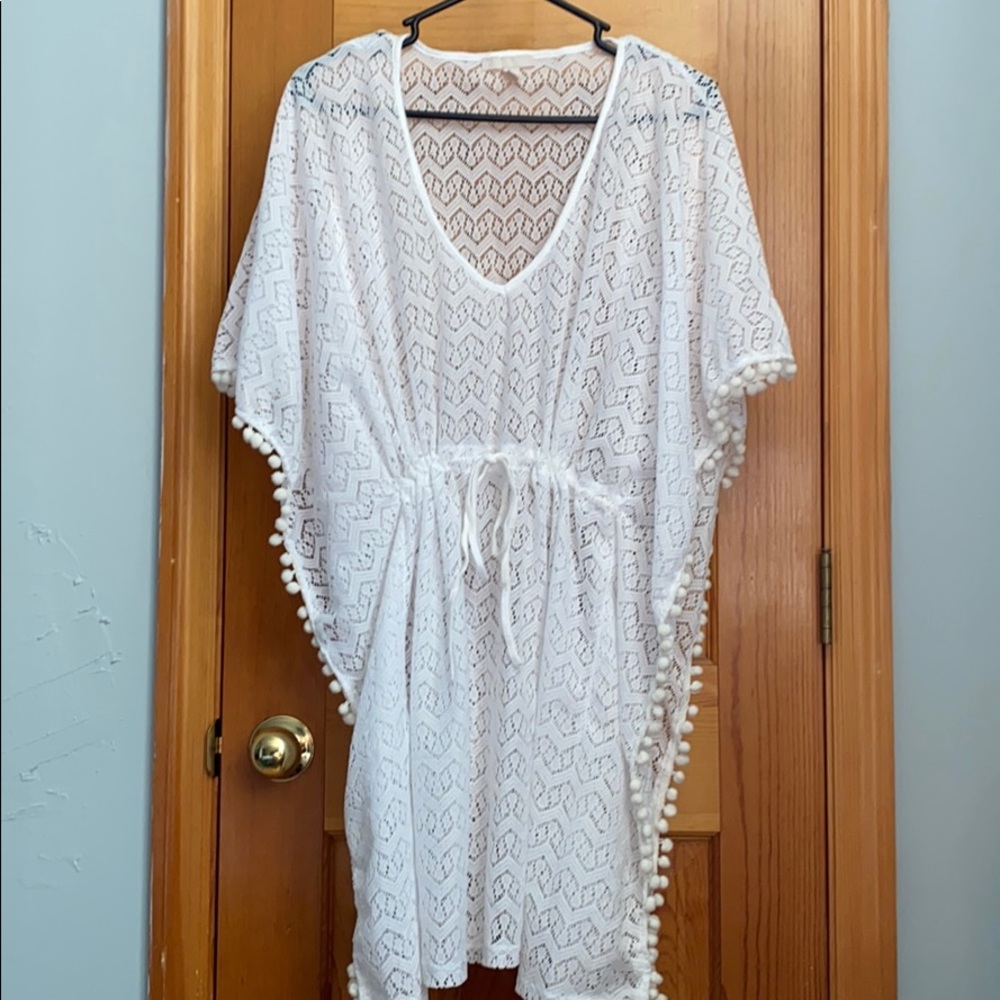 Super cute white bathing suit coverup